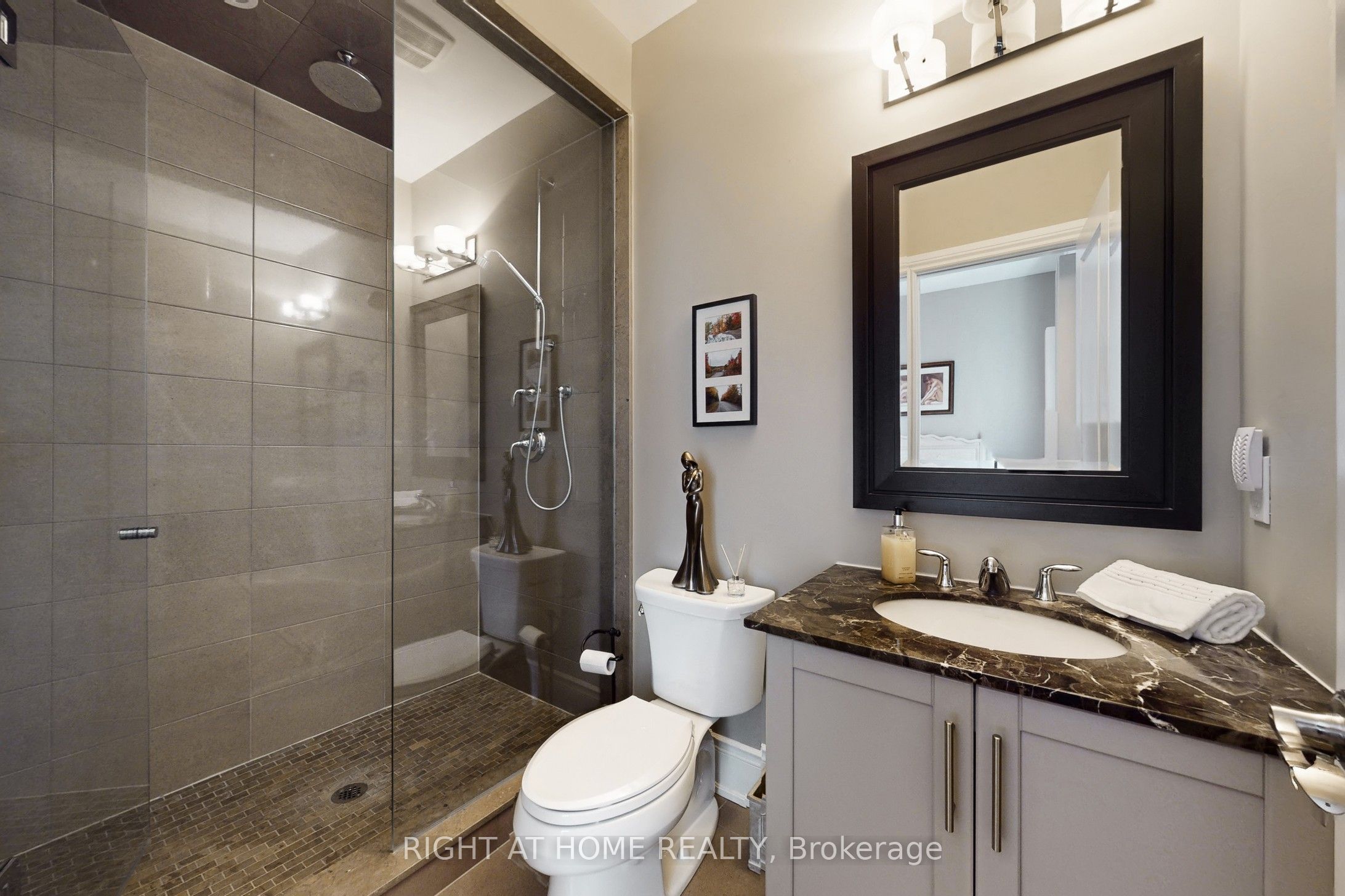 Photo 79 of 131 Robert Berry Crescent, King, King City — HOMEH