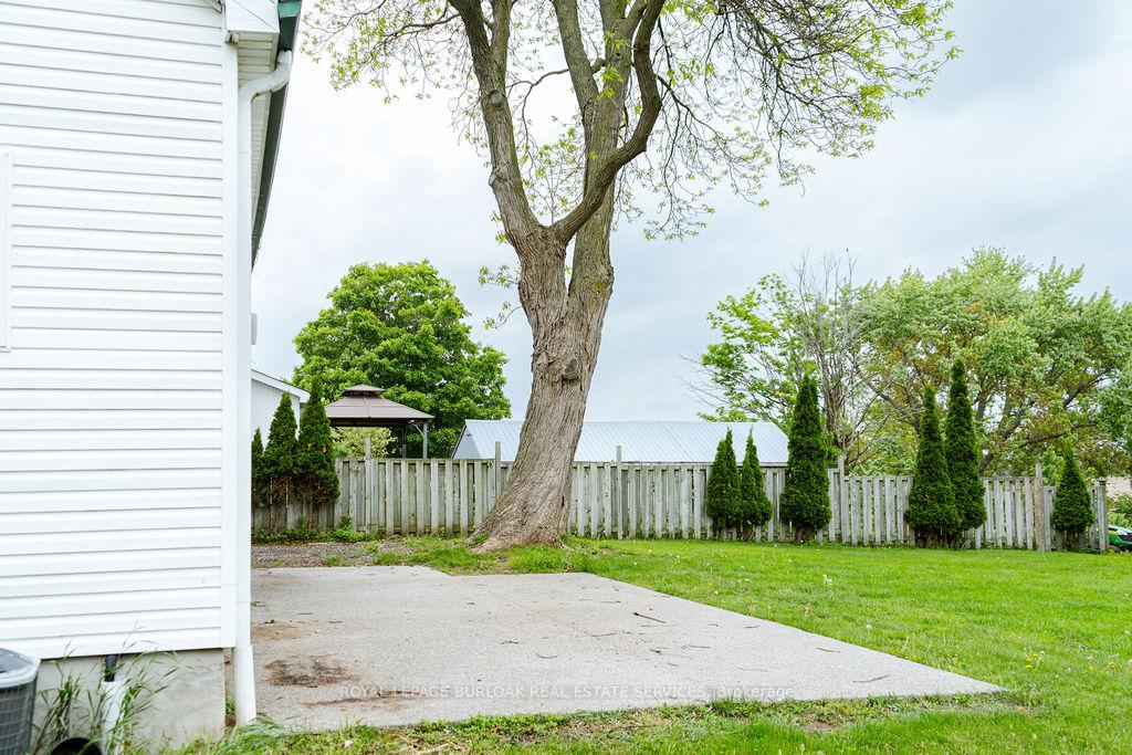 Photo 19 of 554 Cockshutt Road, Brant, Brantford Twp — HOMEH
