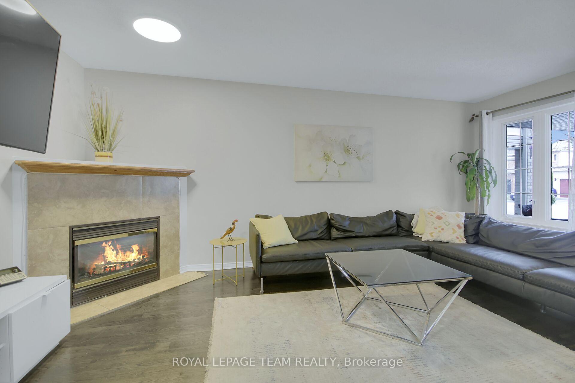 Photo 4 of 89 Upminster Way, Ottawa, Barrhaven - Longfields — HOMEH