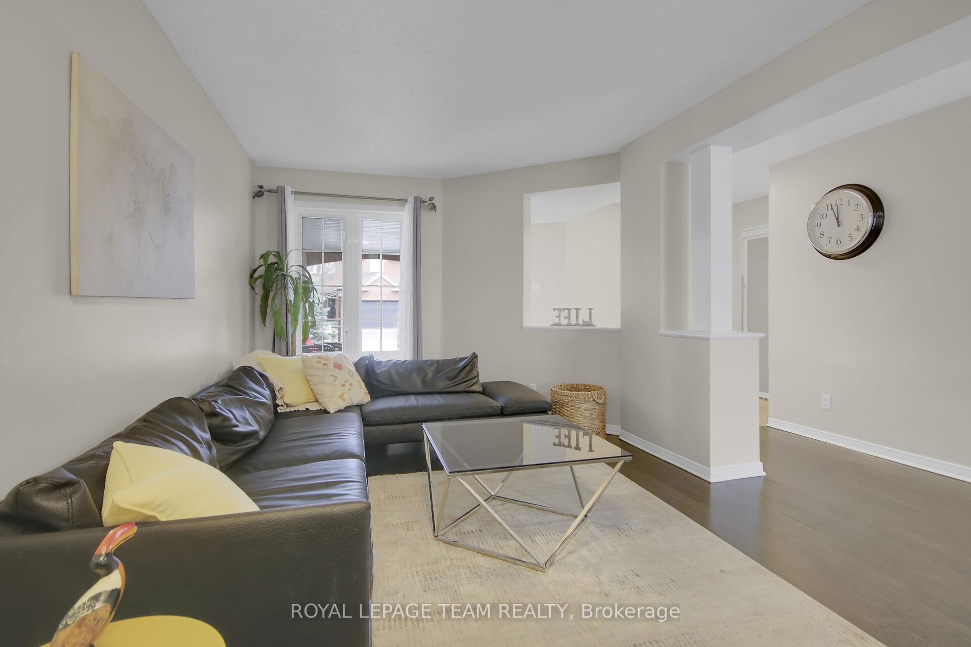 Photo 8 of 89 Upminster Way, Ottawa, Barrhaven - Longfields — HOMEH