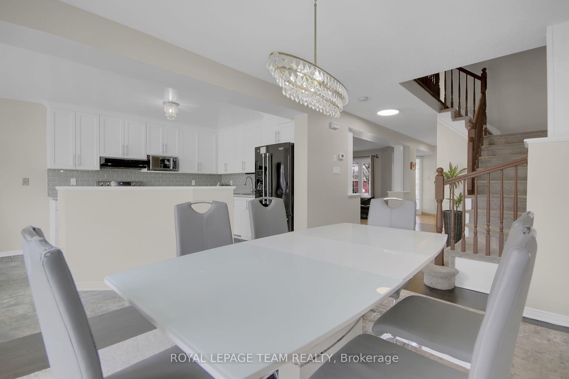 Photo 10 of 89 Upminster Way, Ottawa, Barrhaven - Longfields — HOMEH