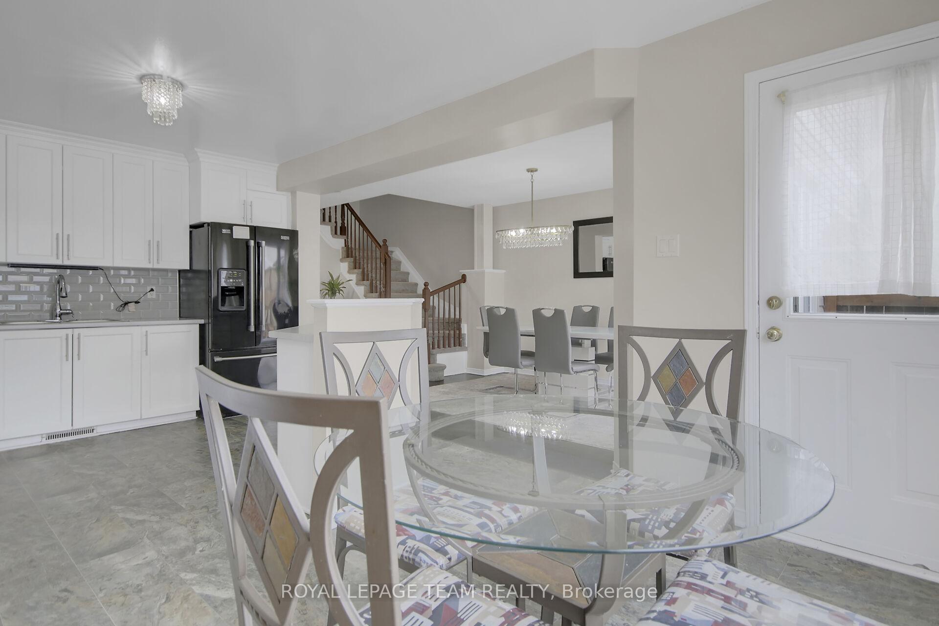 Photo 17 of 89 Upminster Way, Ottawa, Barrhaven - Longfields — HOMEH