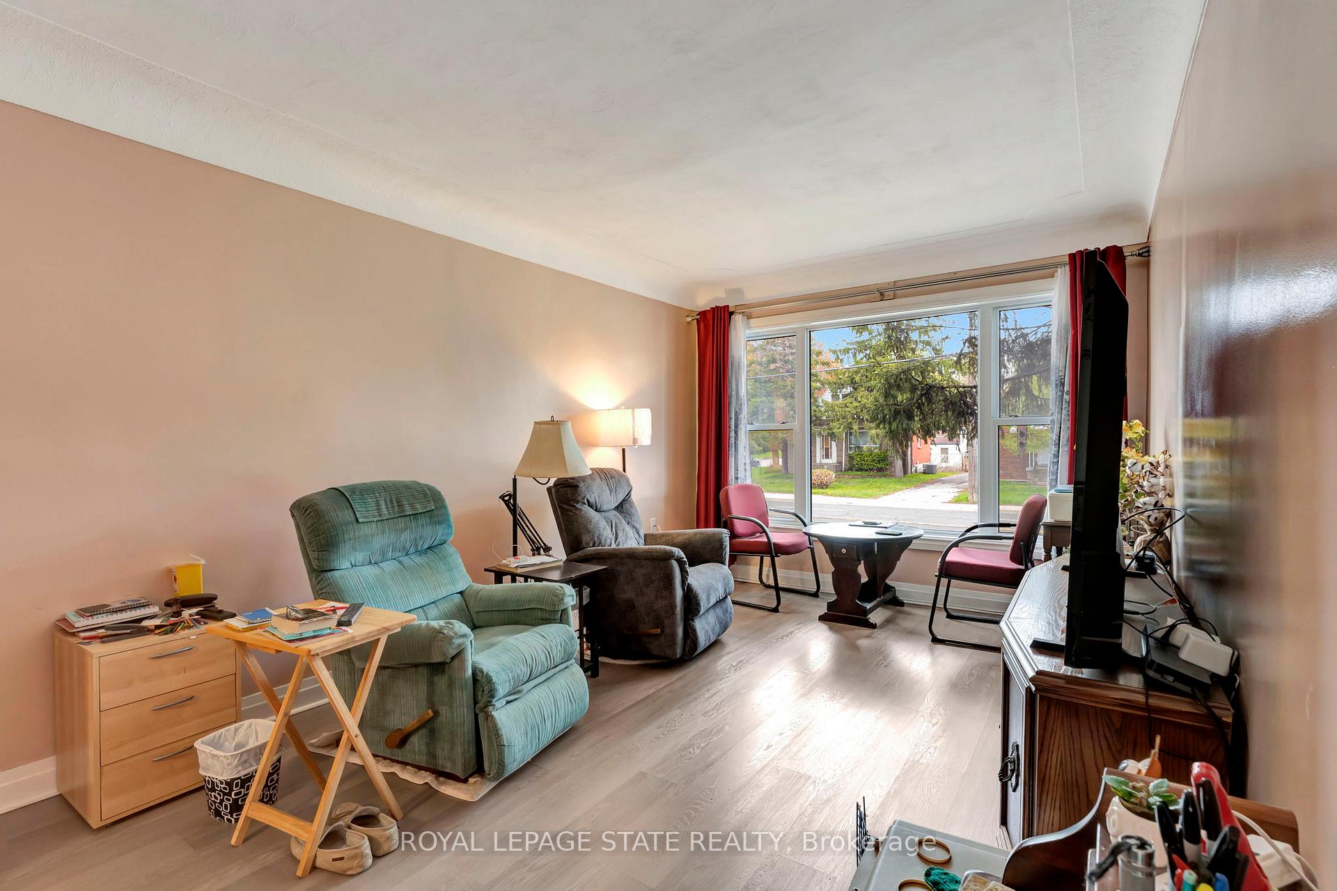 Photo 6 of 865 Garth Street, Hamilton, Buchanan — HOMEH