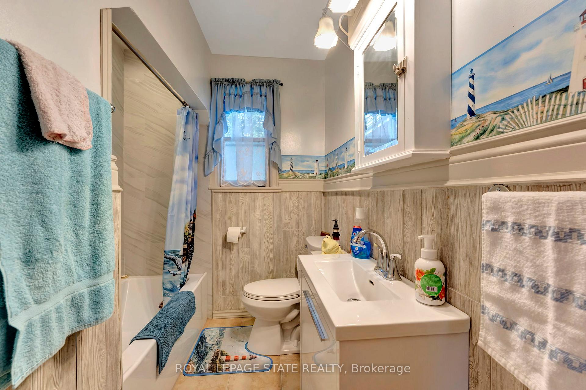 Photo 12 of 865 Garth Street, Hamilton, Buchanan — HOMEH