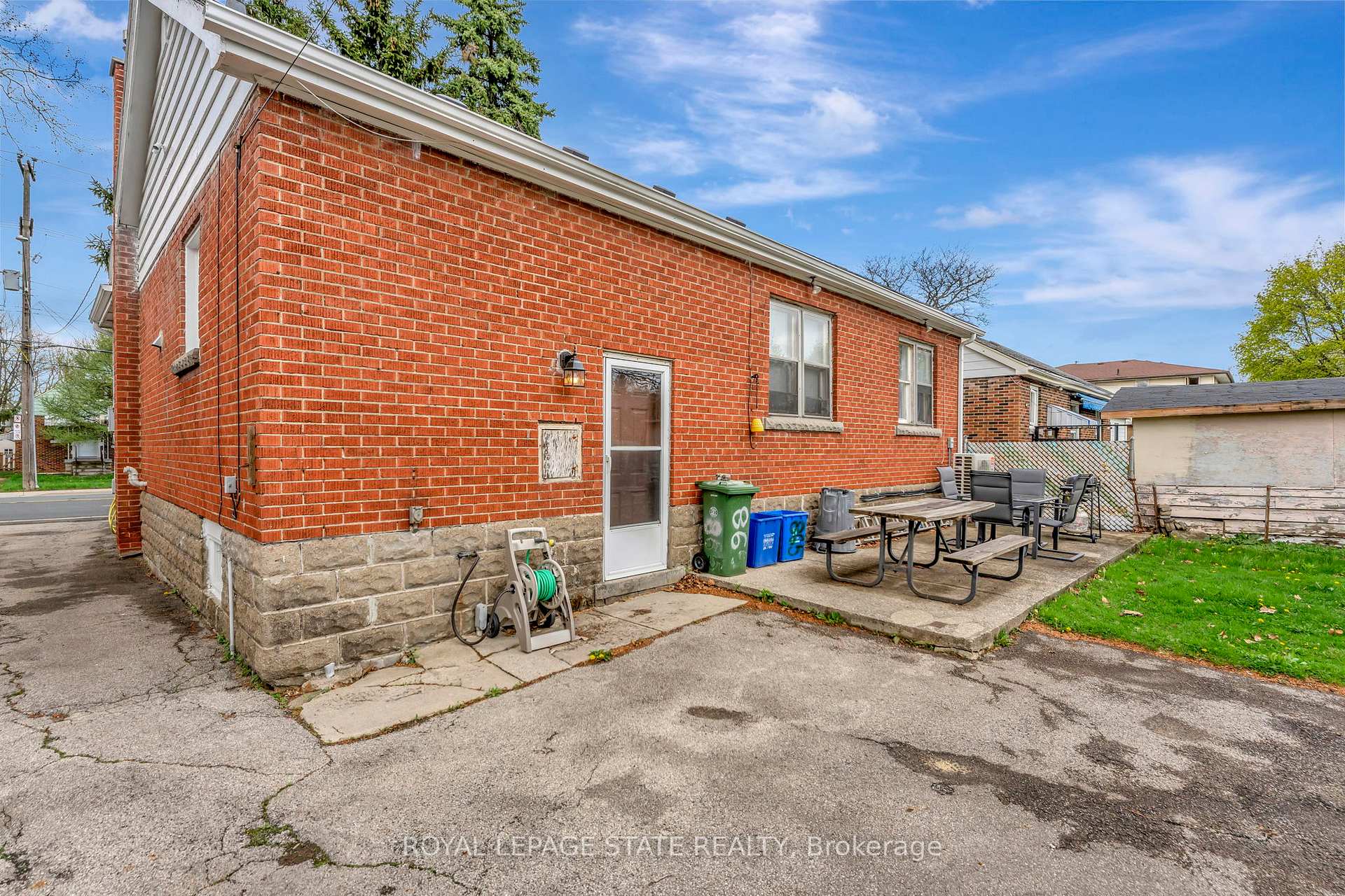 Photo 23 of 865 Garth Street, Hamilton, Buchanan — HOMEH