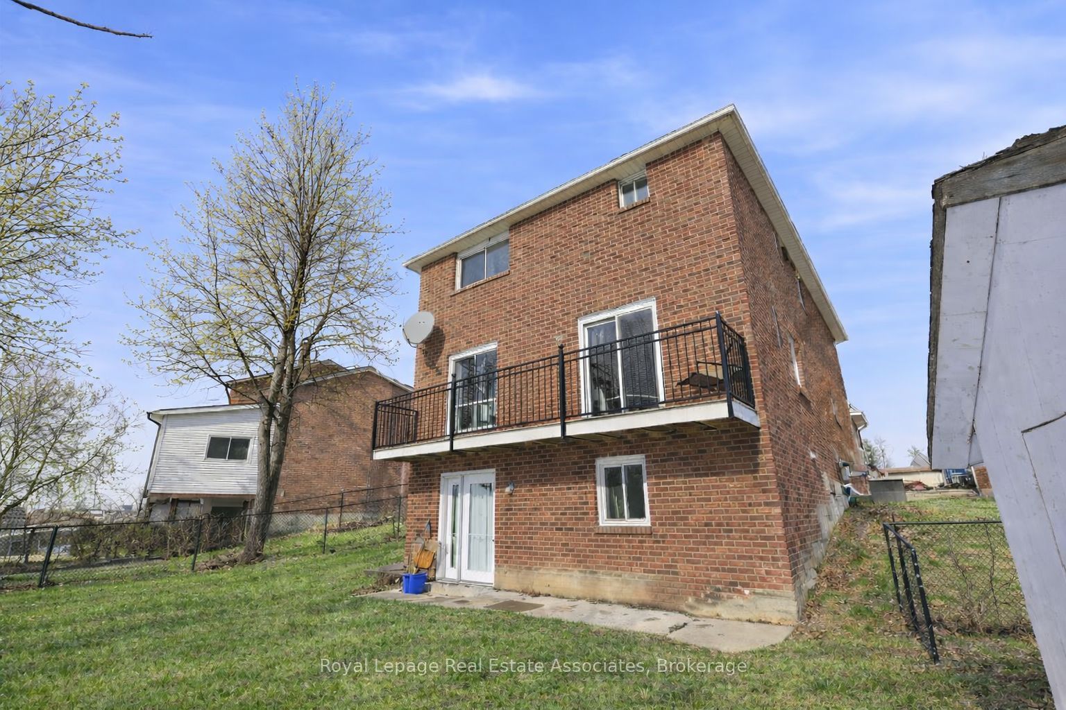 Photo 74 of 115 Coles Avenue, Vaughan, Vaughan Grove — HOMEH