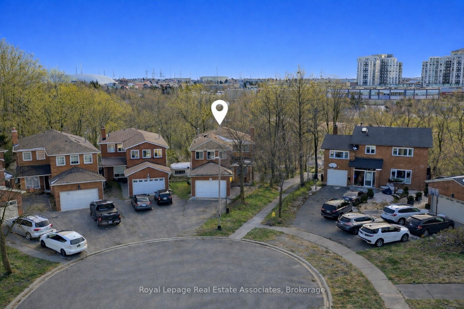 Photo 40 of 115 Coles Avenue, Vaughan, Vaughan Grove — HOMEH