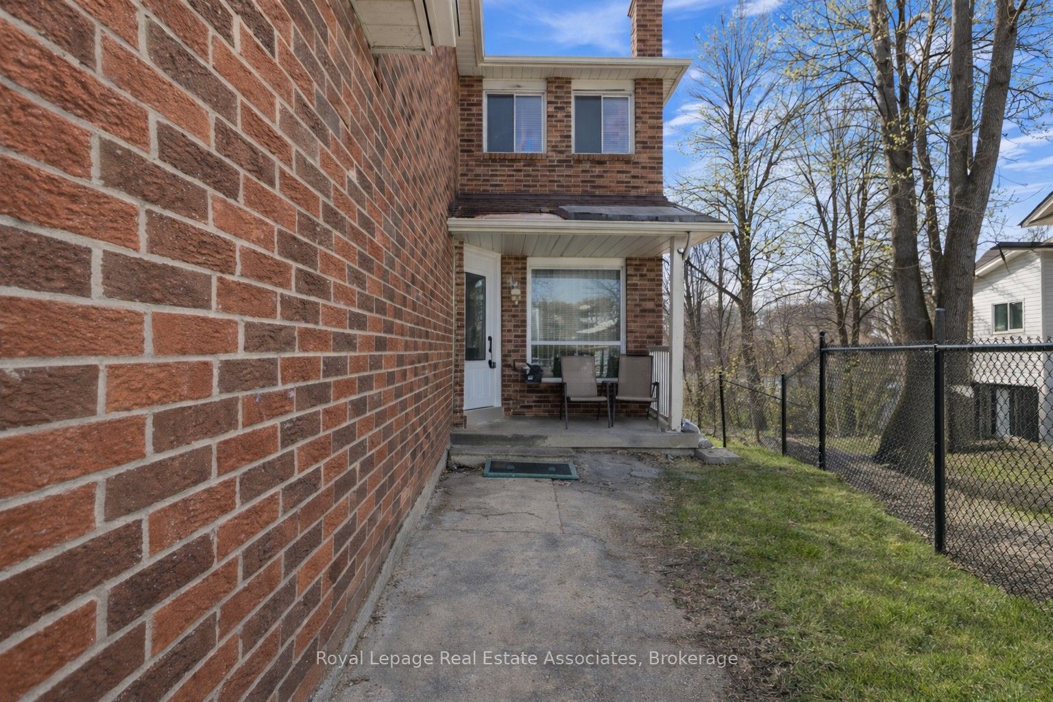 Photo 41 of 115 Coles Avenue, Vaughan, Vaughan Grove — HOMEH