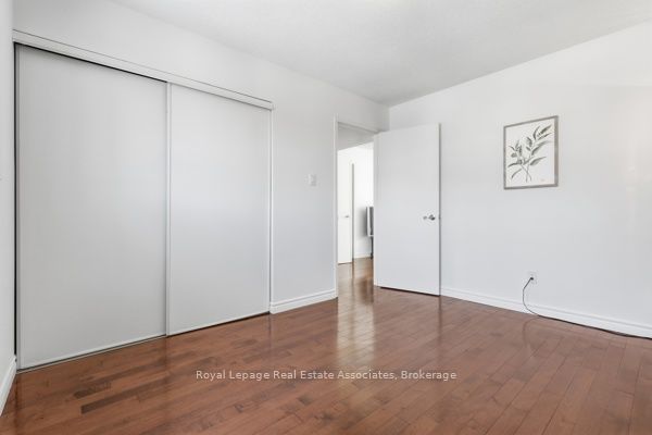 Photo 63 of 115 Coles Avenue, Vaughan, Vaughan Grove — HOMEH