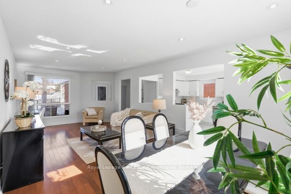 Photo 46 of 115 Coles Avenue, Vaughan, Vaughan Grove — HOMEH