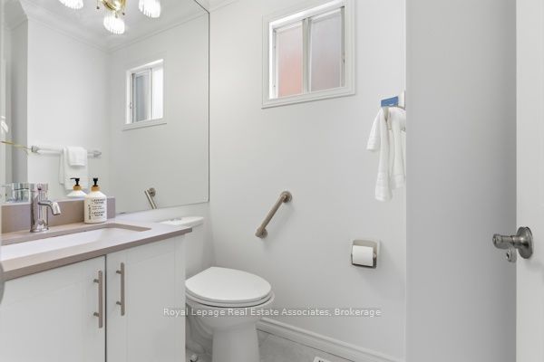 Photo 54 of 115 Coles Avenue, Vaughan, Vaughan Grove — HOMEH