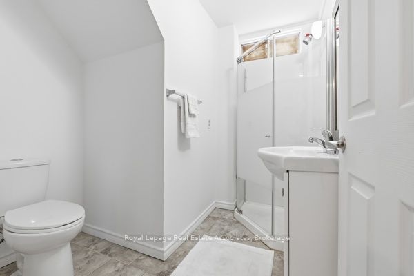 Photo 70 of 115 Coles Avenue, Vaughan, Vaughan Grove — HOMEH