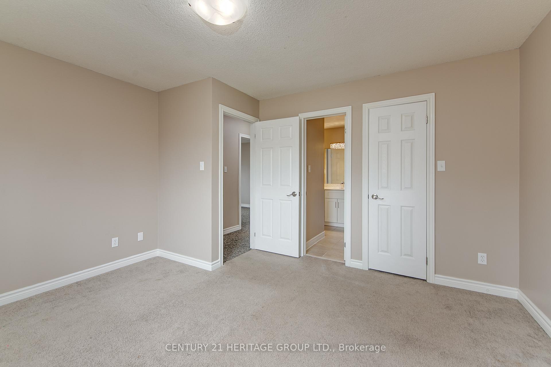 Photo 9 of 119 Berczy Street, Barrie, Codrington — HOMEH