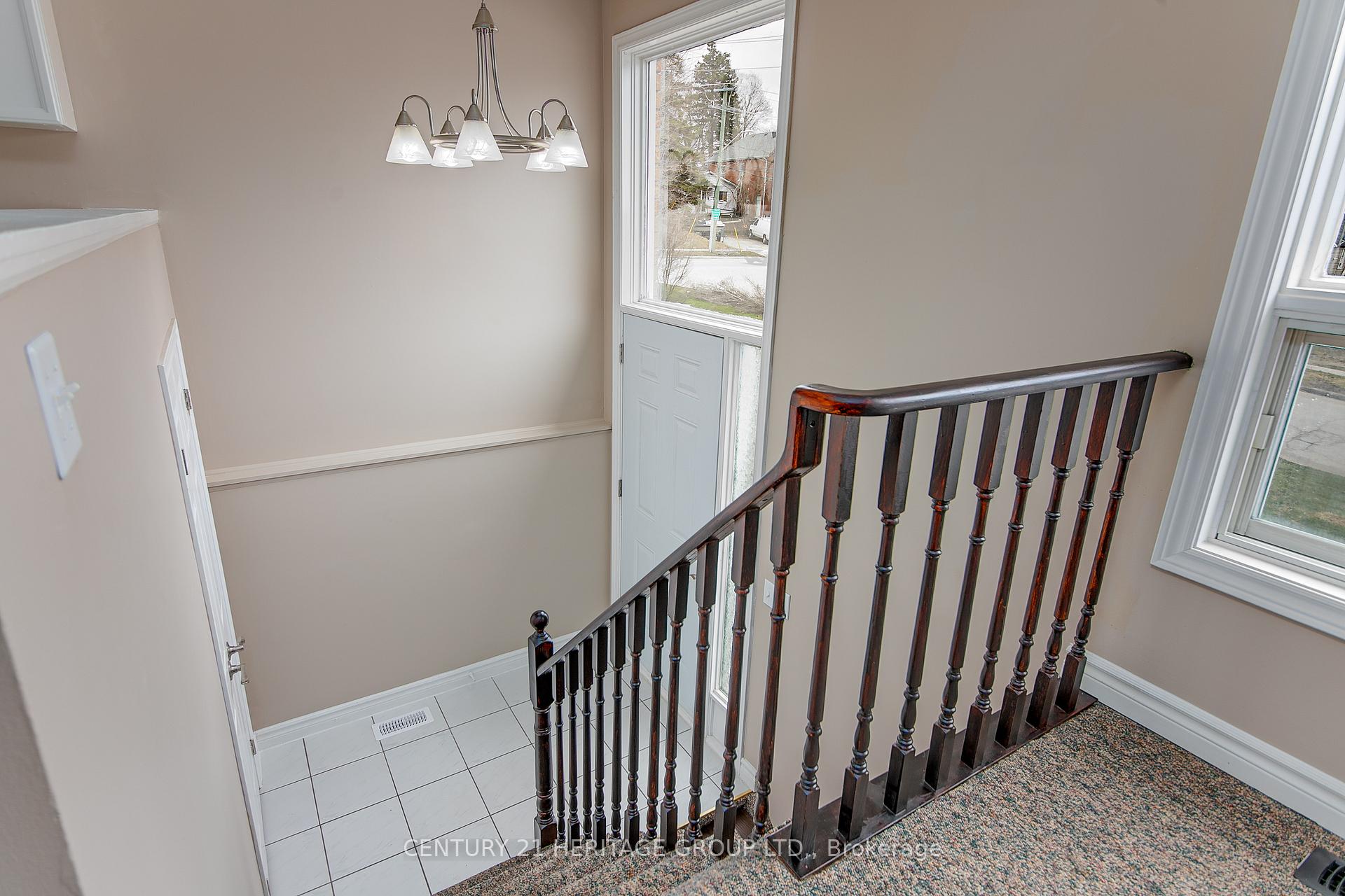 Photo 11 of 119 Berczy Street, Barrie, Codrington — HOMEH
