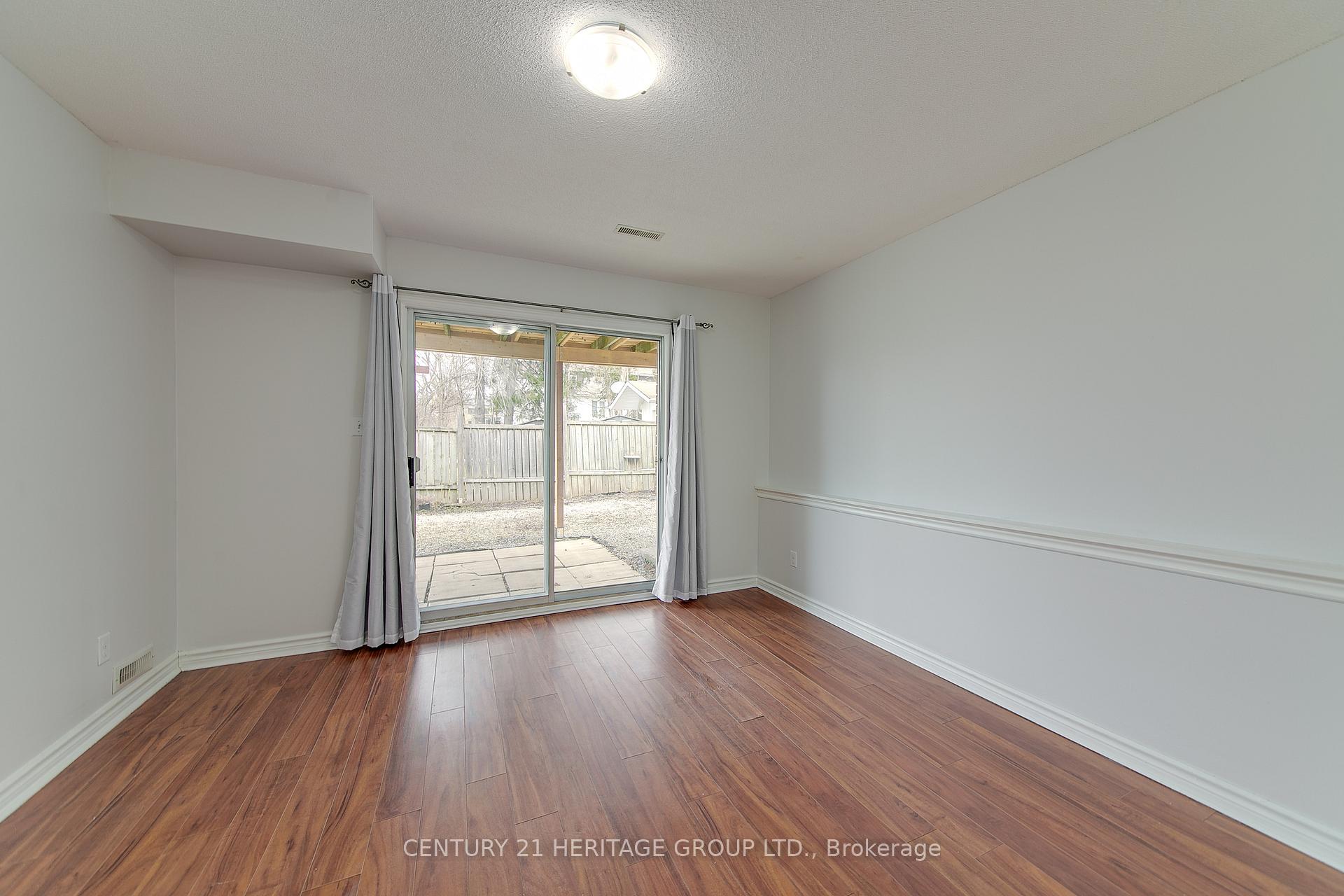 Photo 16 of 119 Berczy Street, Barrie, Codrington — HOMEH
