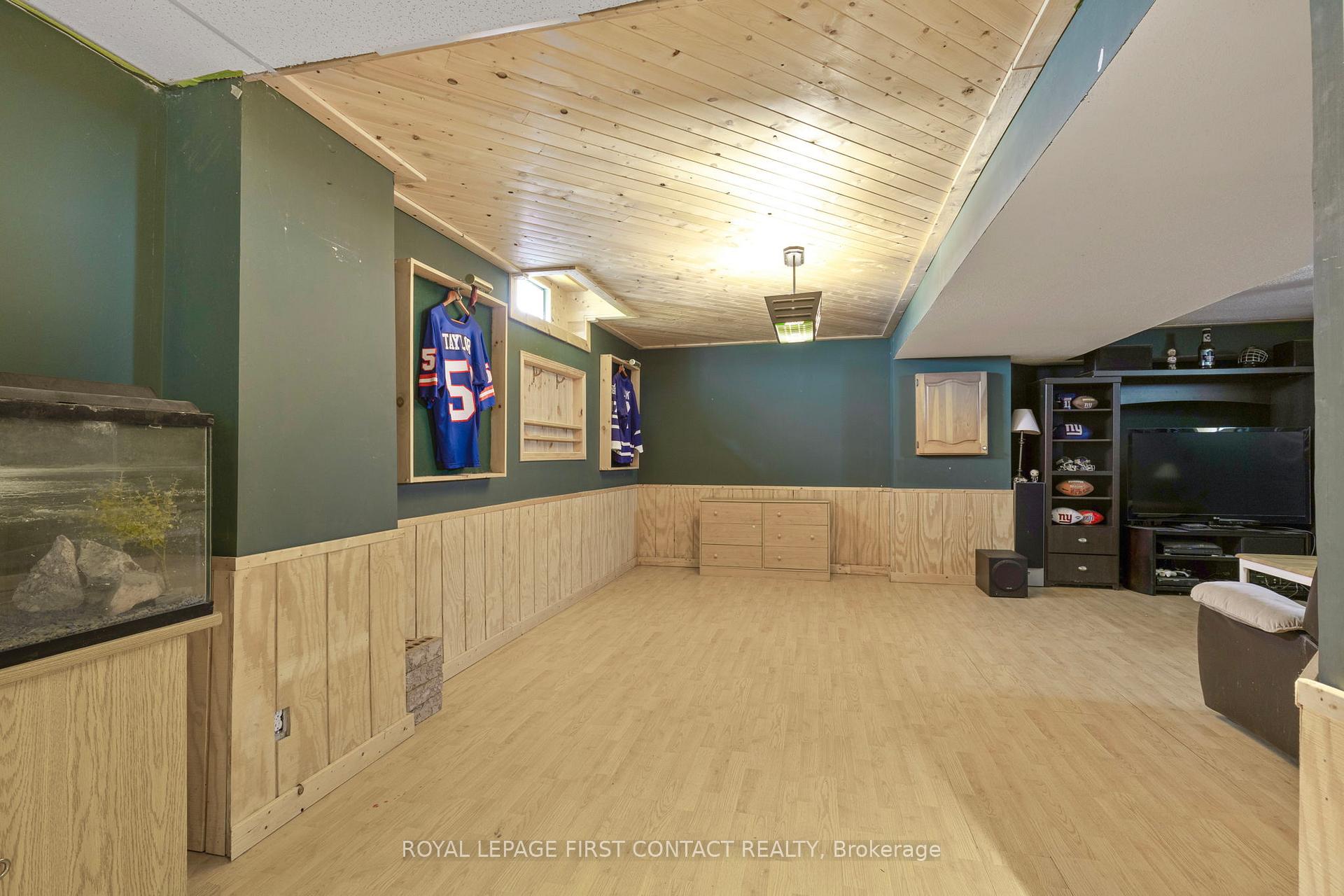 Photo 34 of 22 Bishop Drive, Barrie, Ardagh — HOMEH