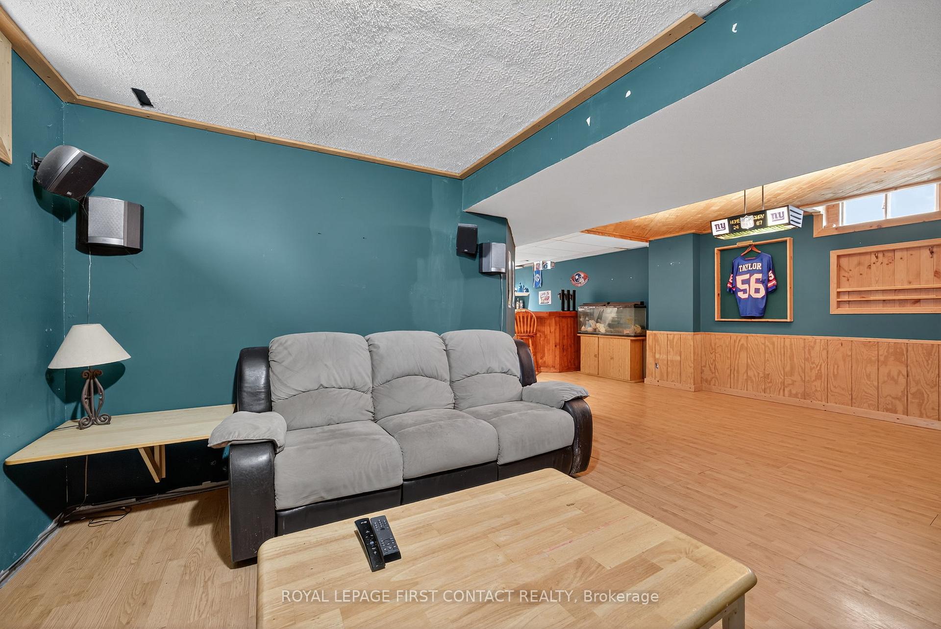 Photo 25 of 22 Bishop Drive, Barrie, Ardagh — HOMEH