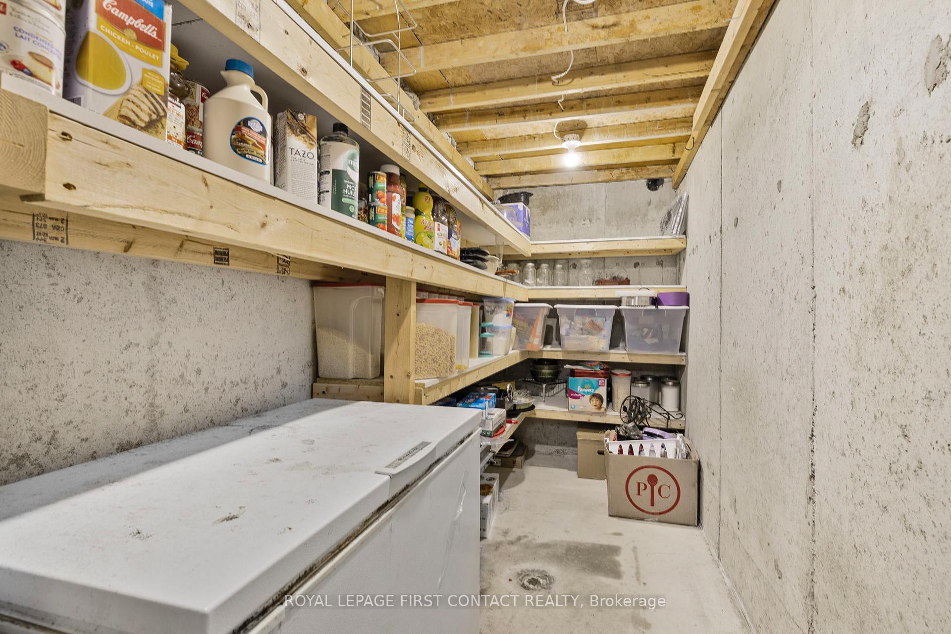 Photo 28 of 22 Bishop Drive, Barrie, Ardagh — HOMEH