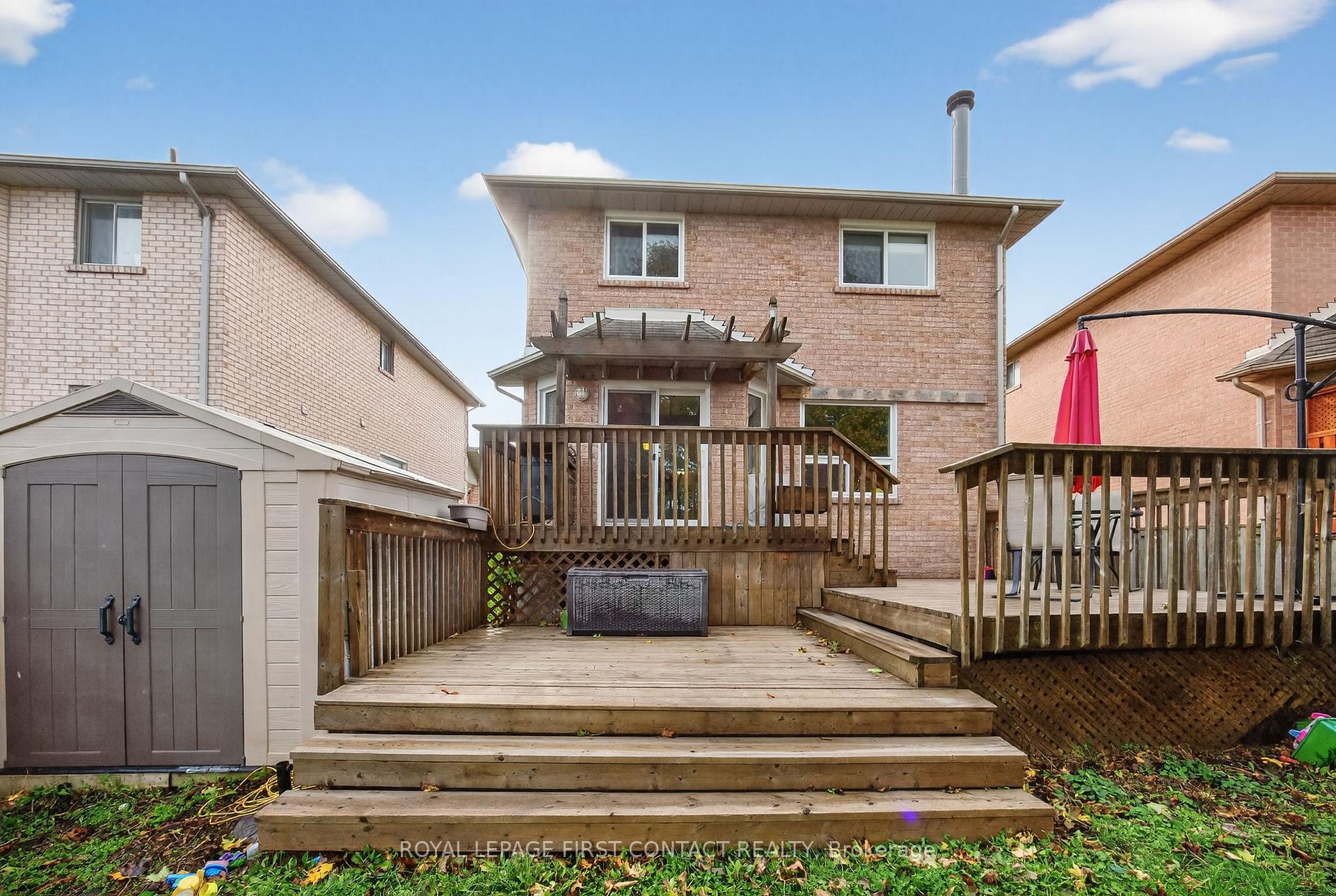 Photo 32 of 22 Bishop Drive, Barrie, Ardagh — HOMEH