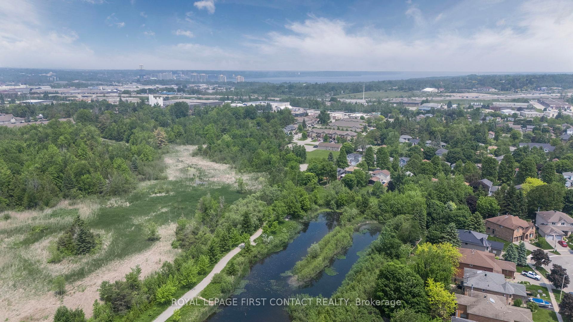 Photo 43 of 22 Bishop Drive, Barrie, Ardagh — HOMEH