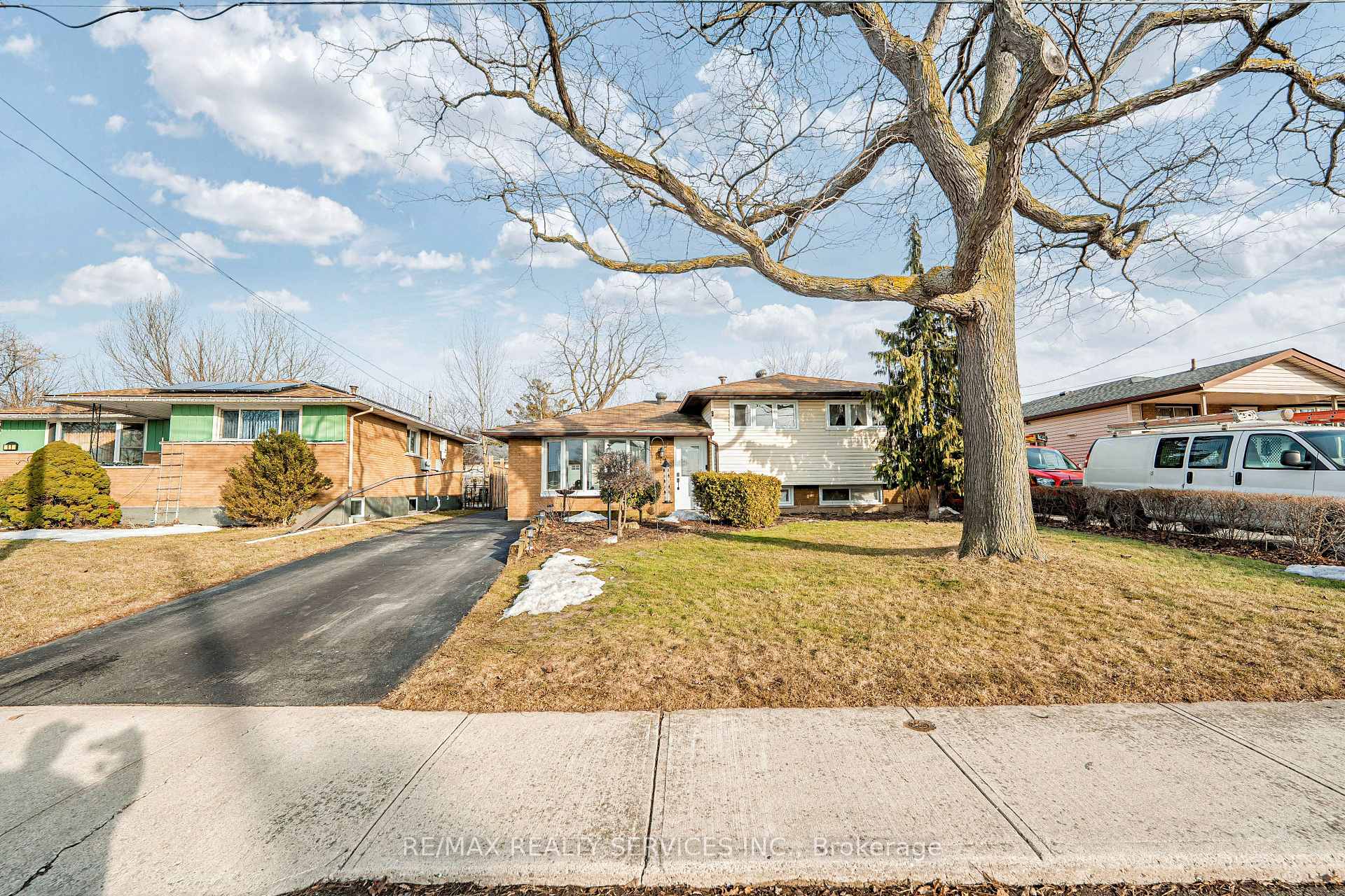 Photo 2 of 17 Shamrock Court, Hamilton, Lawfield — HOMEH
