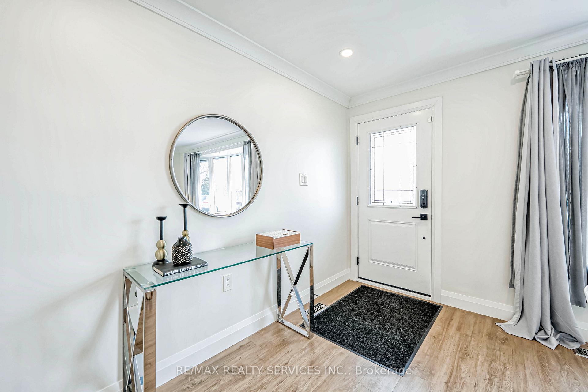 Photo 4 of 17 Shamrock Court, Hamilton, Lawfield — HOMEH