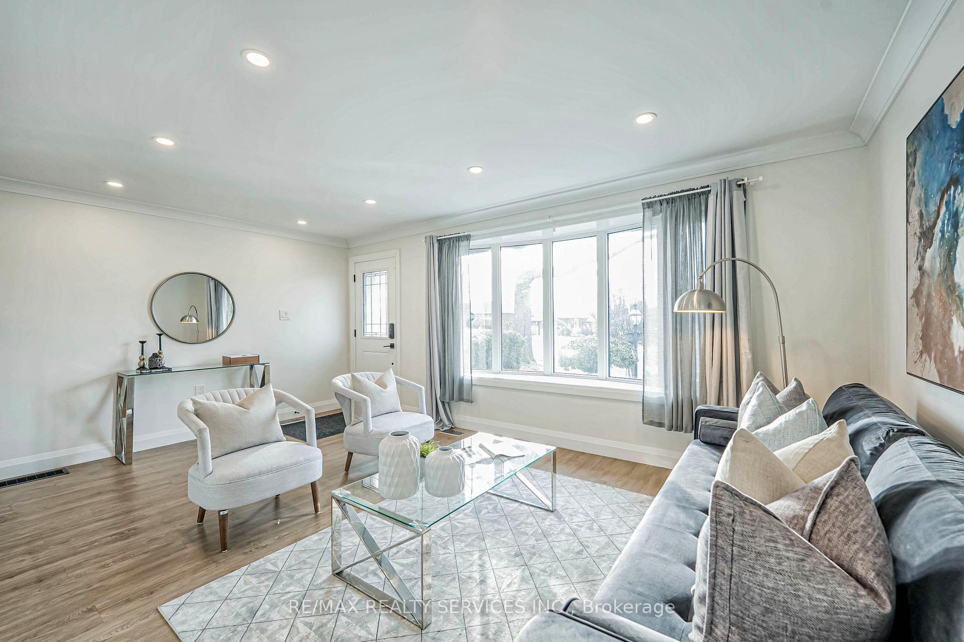 Photo 8 of 17 Shamrock Court, Hamilton, Lawfield — HOMEH