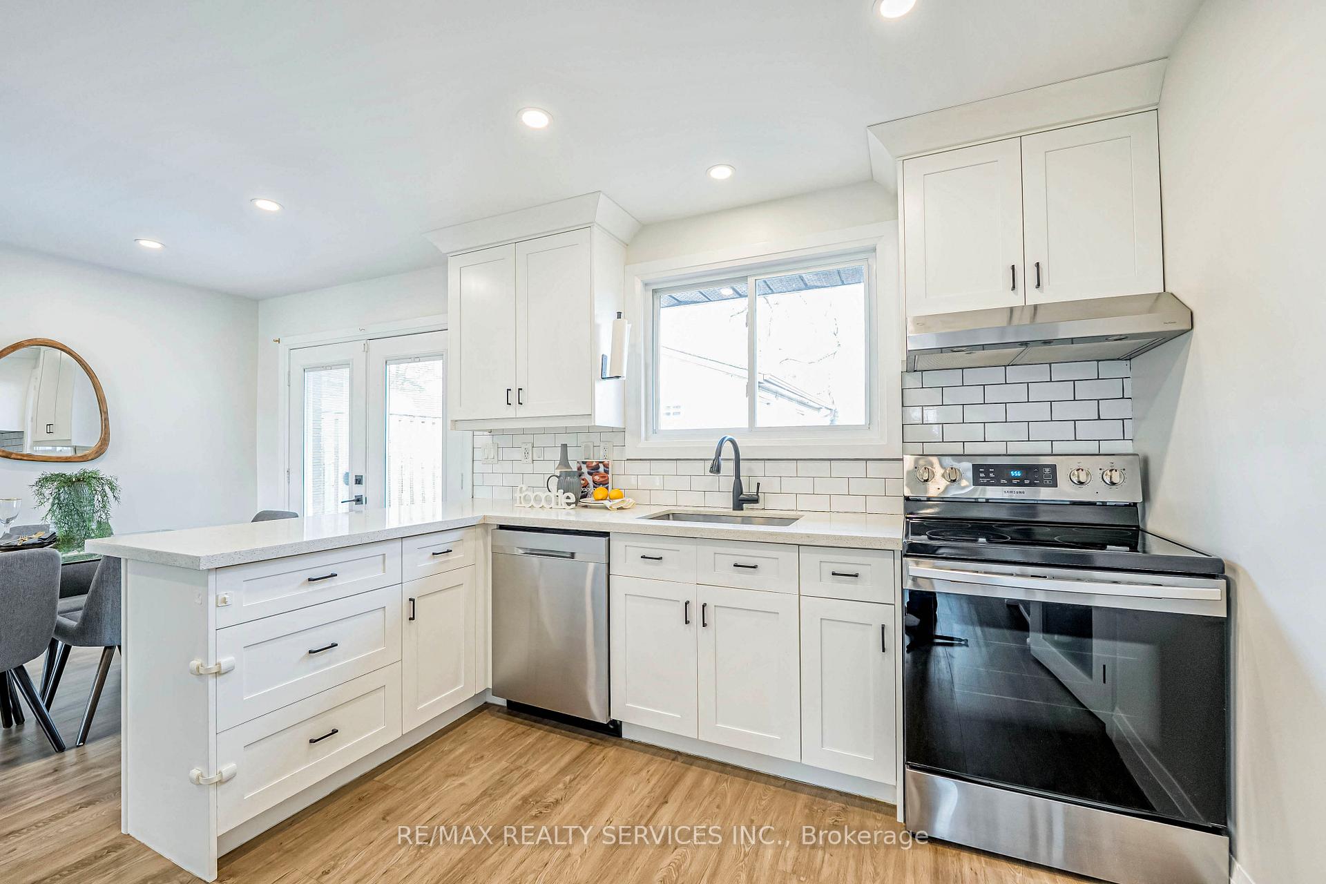 Photo 18 of 17 Shamrock Court, Hamilton, Lawfield — HOMEH