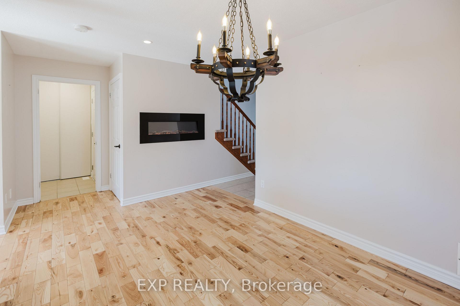 Photo 12 of 481 Paul Metivier Drive, Ottawa, Barrhaven - Strandherd — HOMEH