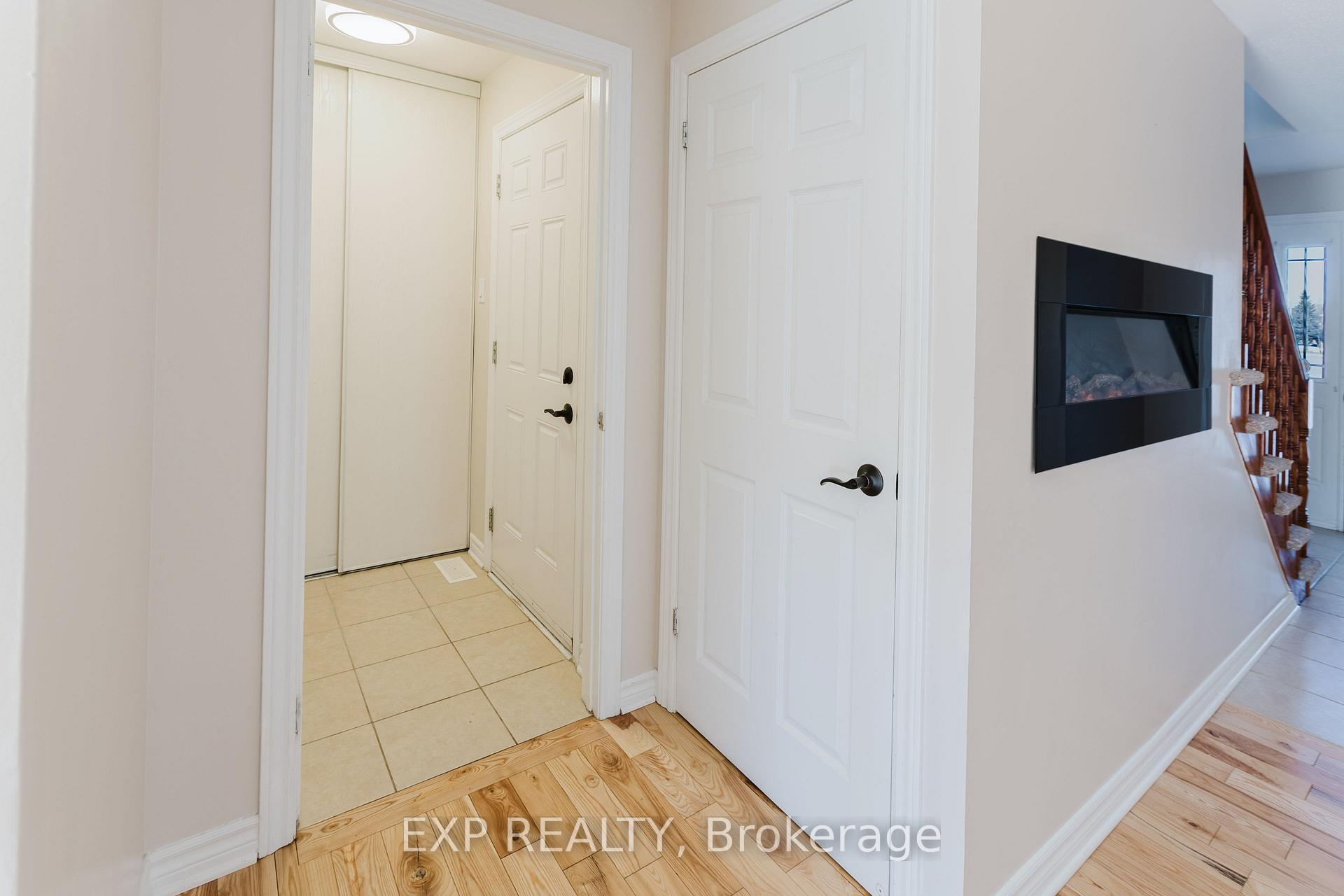 Photo 13 of 481 Paul Metivier Drive, Ottawa, Barrhaven - Strandherd — HOMEH
