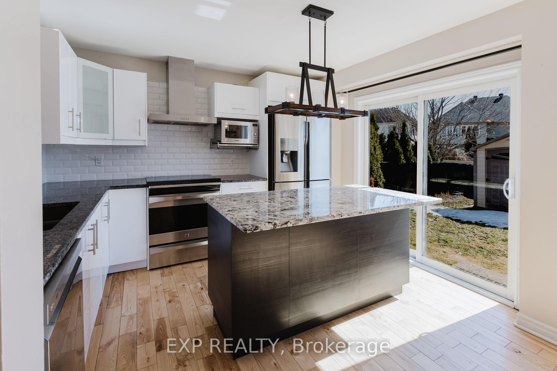Photo 19 of 481 Paul Metivier Drive, Ottawa, Barrhaven - Strandherd — HOMEH