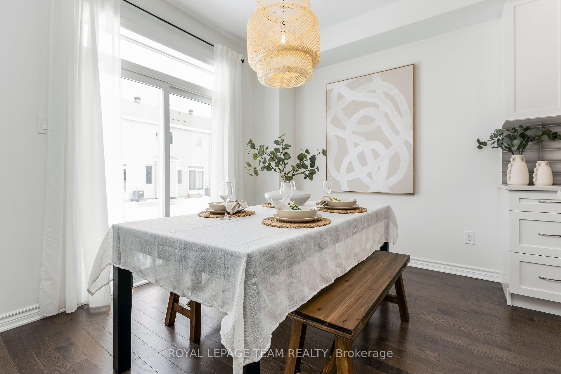 Photo 9 of 101 Mesa Drive, Ottawa, Barrhaven - Half Moon Bay — HOMEH