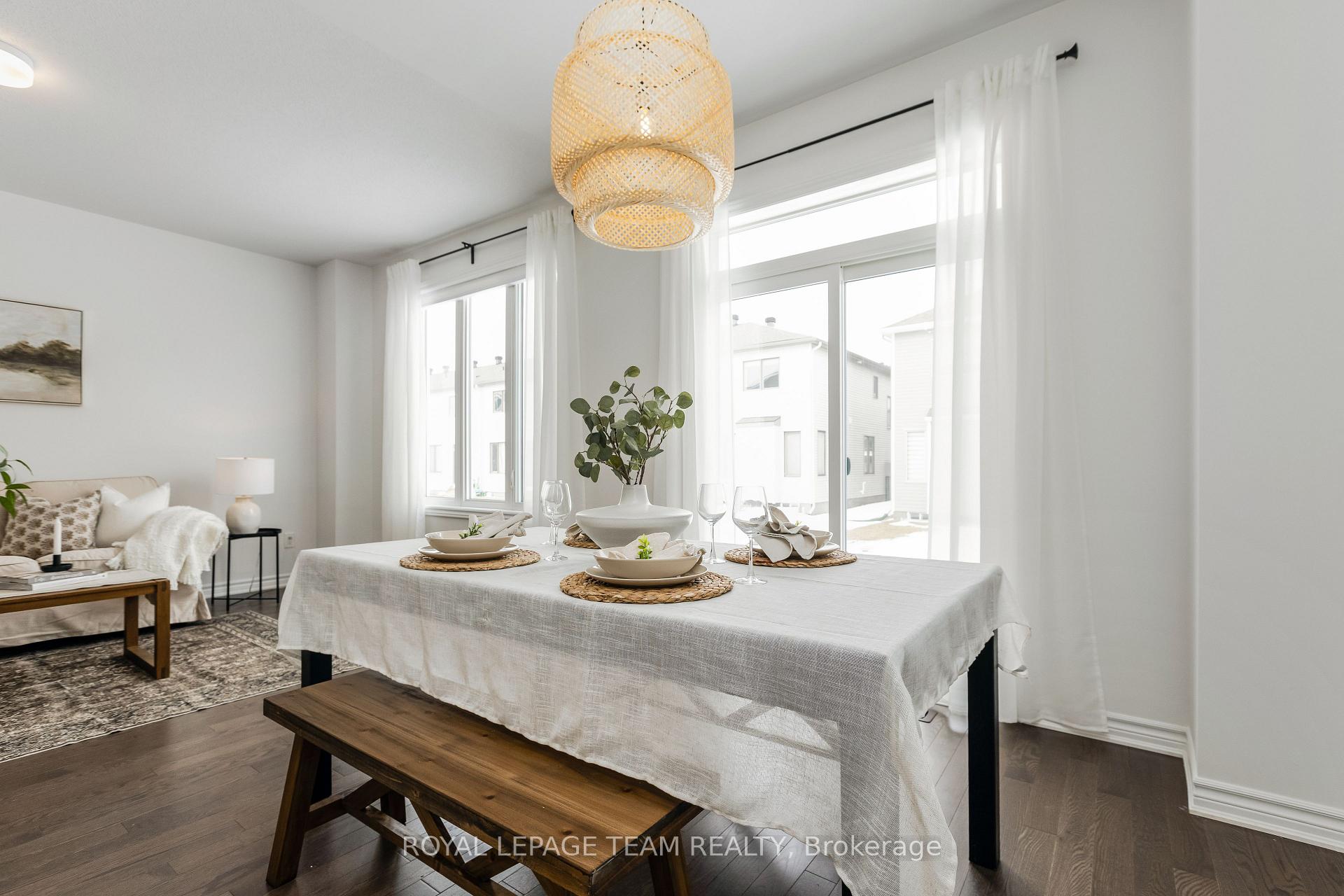 Photo 11 of 101 Mesa Drive, Ottawa, Barrhaven - Half Moon Bay — HOMEH