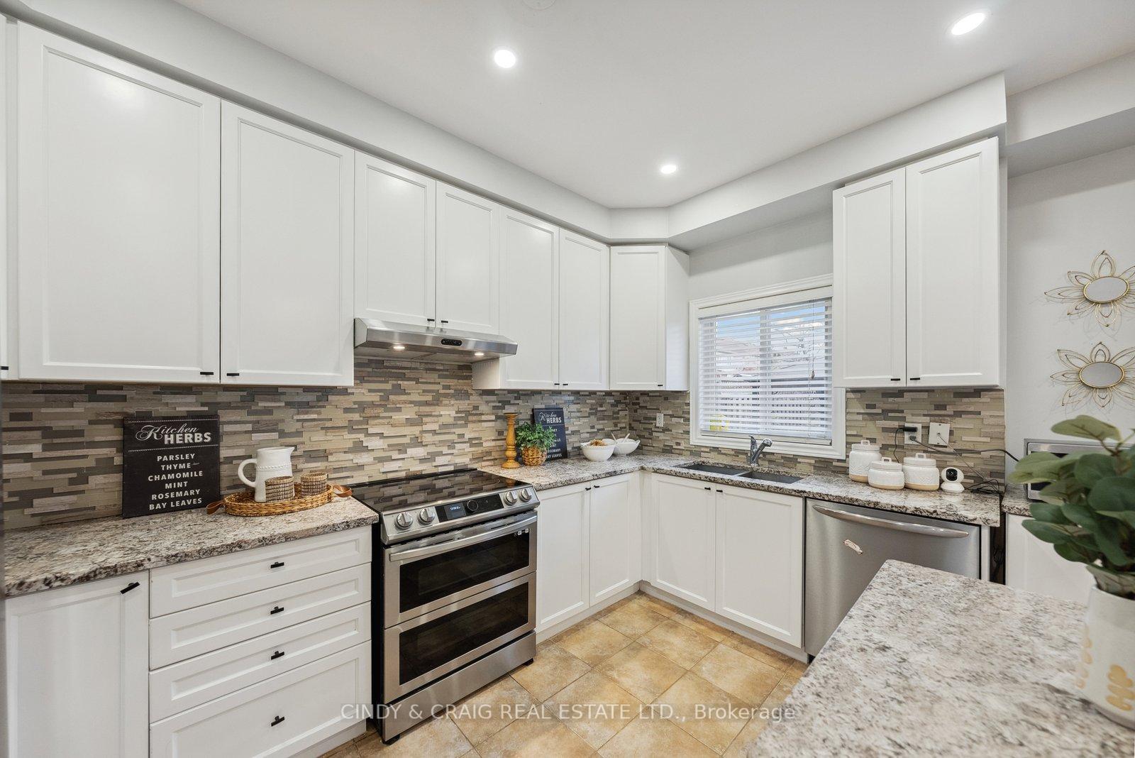 Photo 7 of 67 Rosswell Drive, Clarington, Courtice — HOMEH