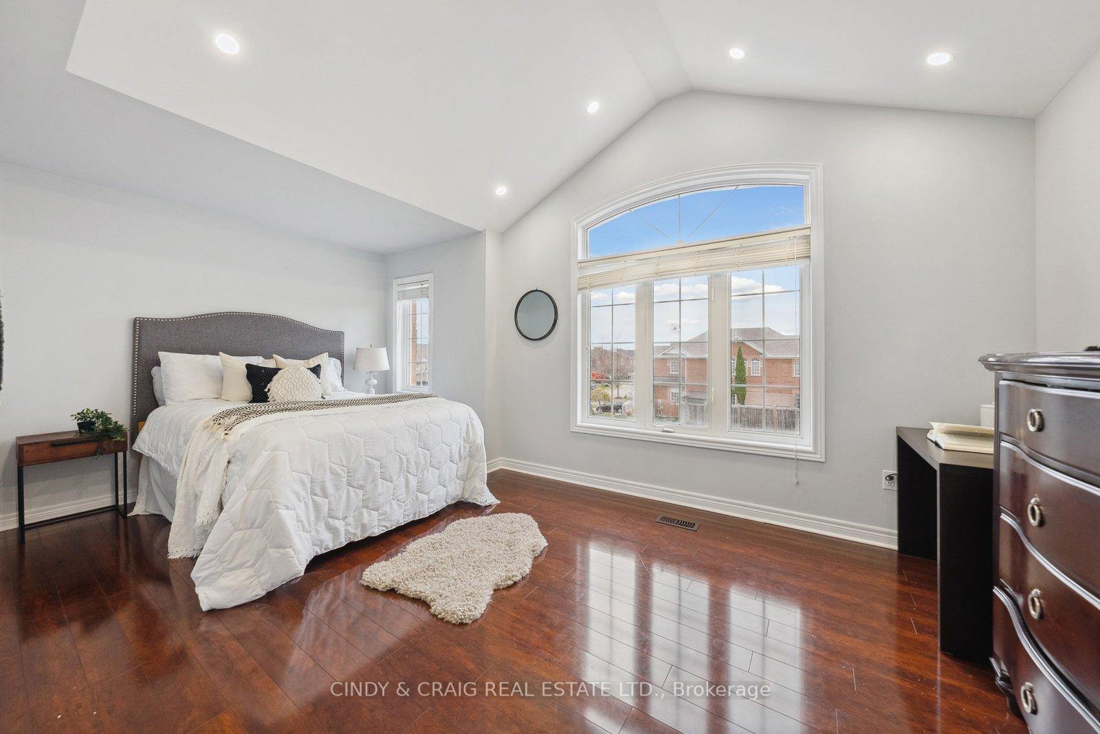 Photo 15 of 67 Rosswell Drive, Clarington, Courtice — HOMEH