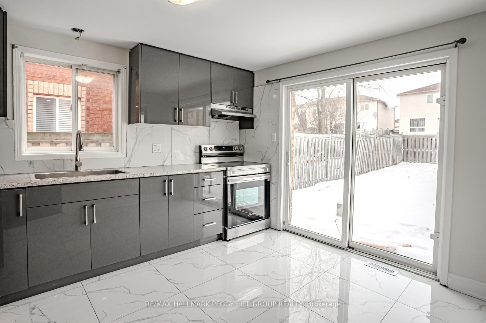 Photo 3 of 200 Dunsmore Lane, Barrie, Georgian Drive — HOMEH