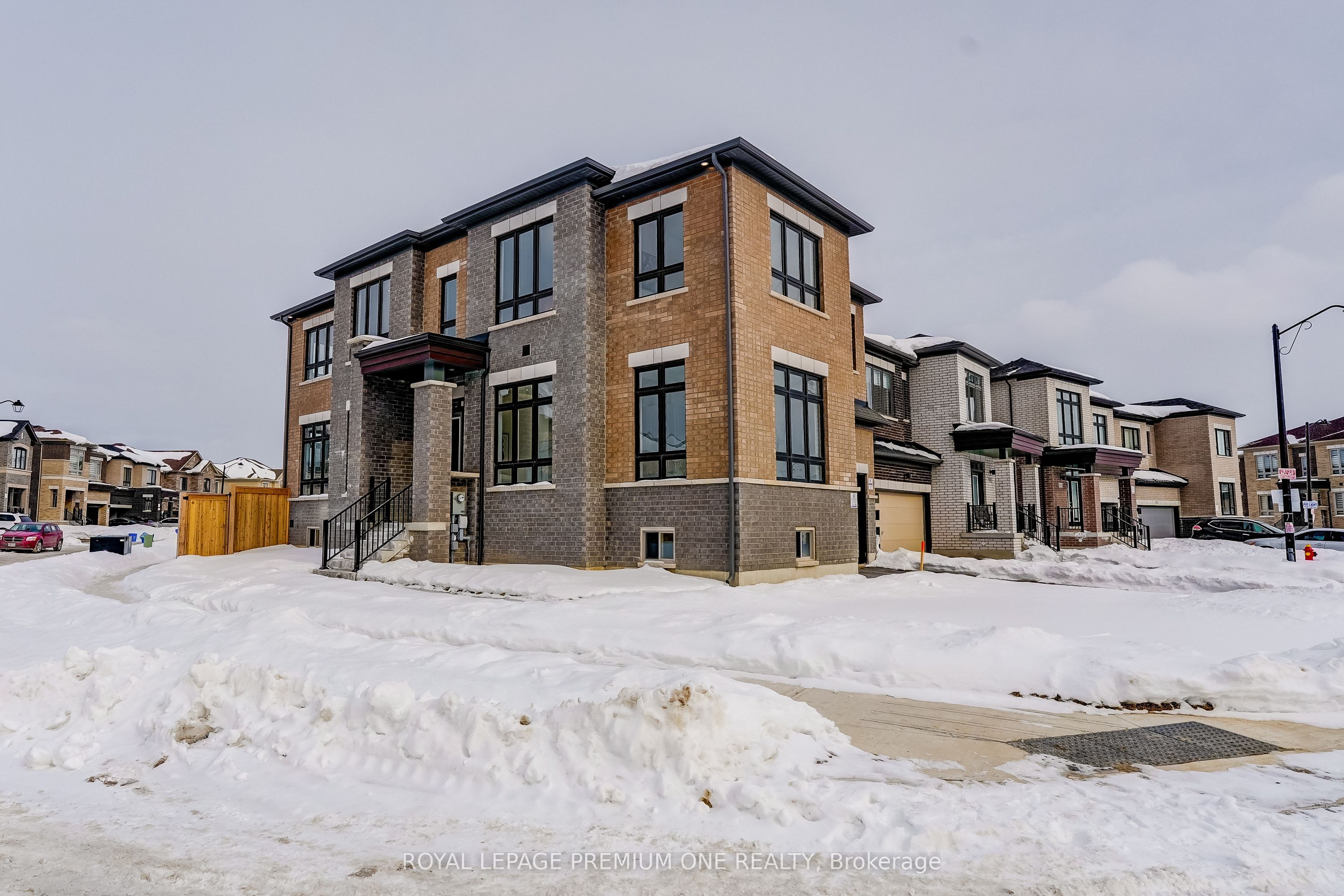 Photo 8 of 830 Apple Terrace, Milton, Cobban — HOMEH