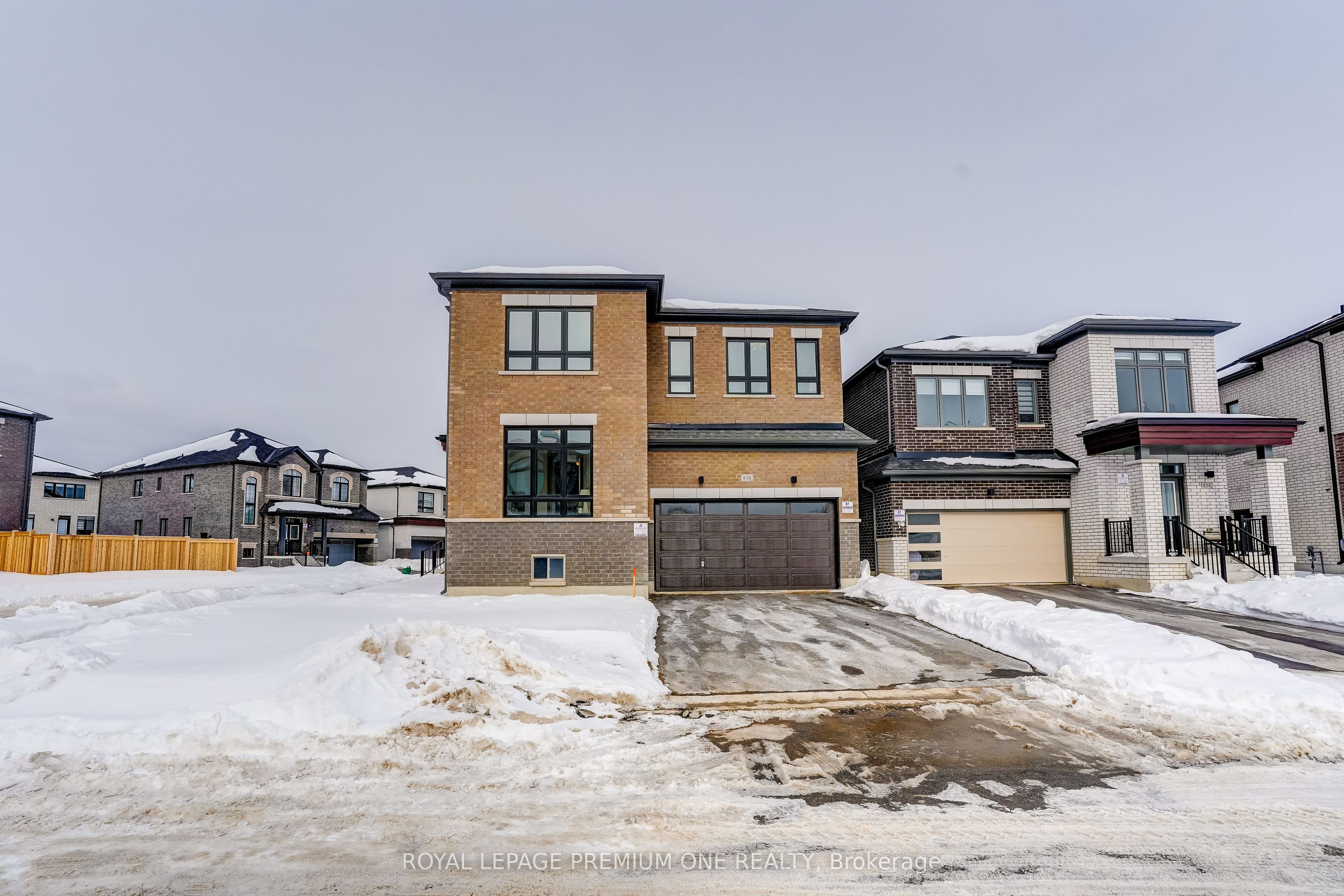 Photo 10 of 830 Apple Terrace, Milton, Cobban — HOMEH