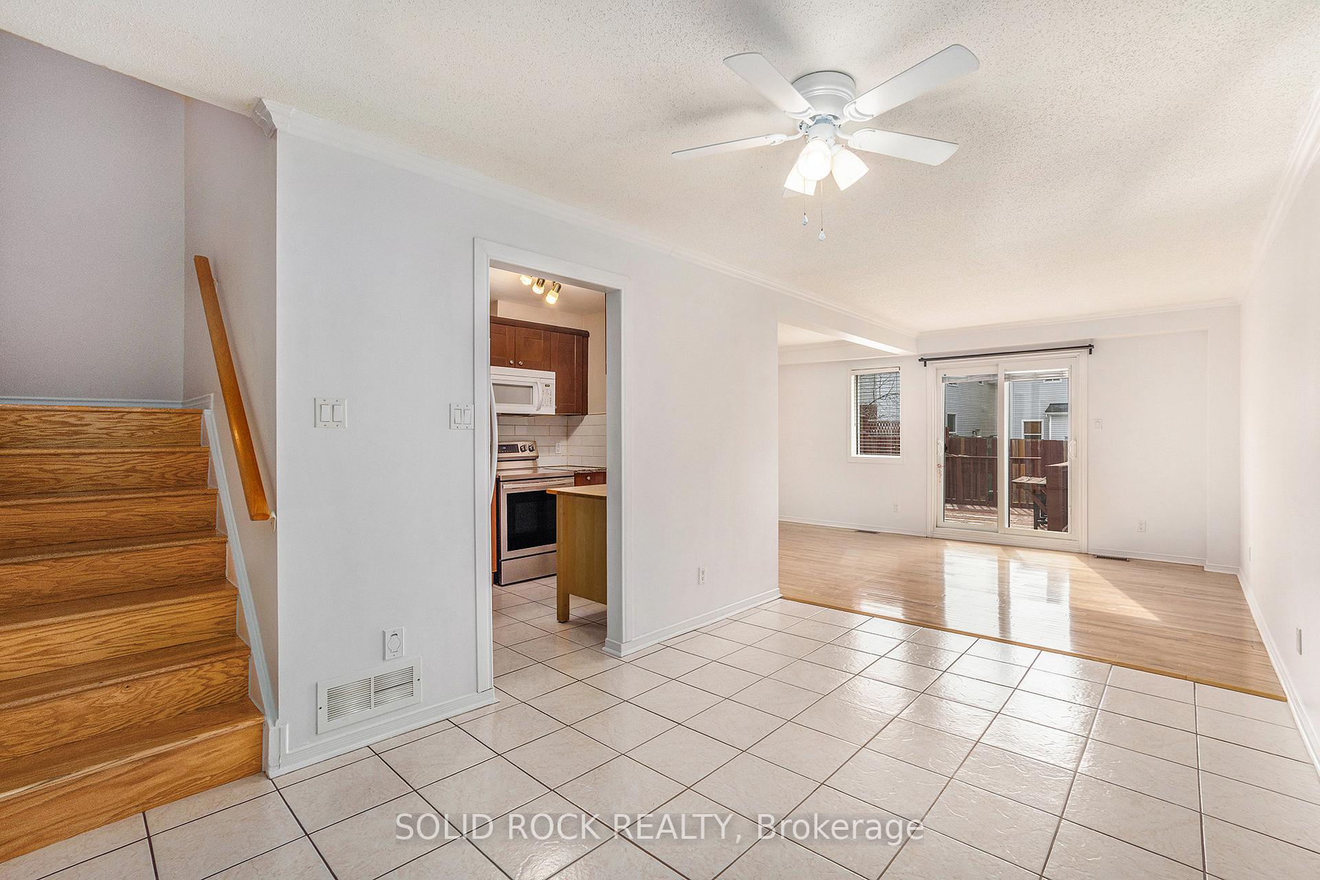 Photo 2 of 81 Royal Field Crescent, Ottawa, Barrhaven - Longfields — HOMEH
