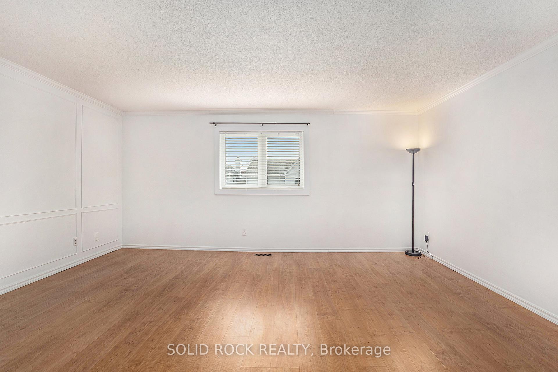 Photo 10 of 81 Royal Field Crescent, Ottawa, Barrhaven - Longfields — HOMEH