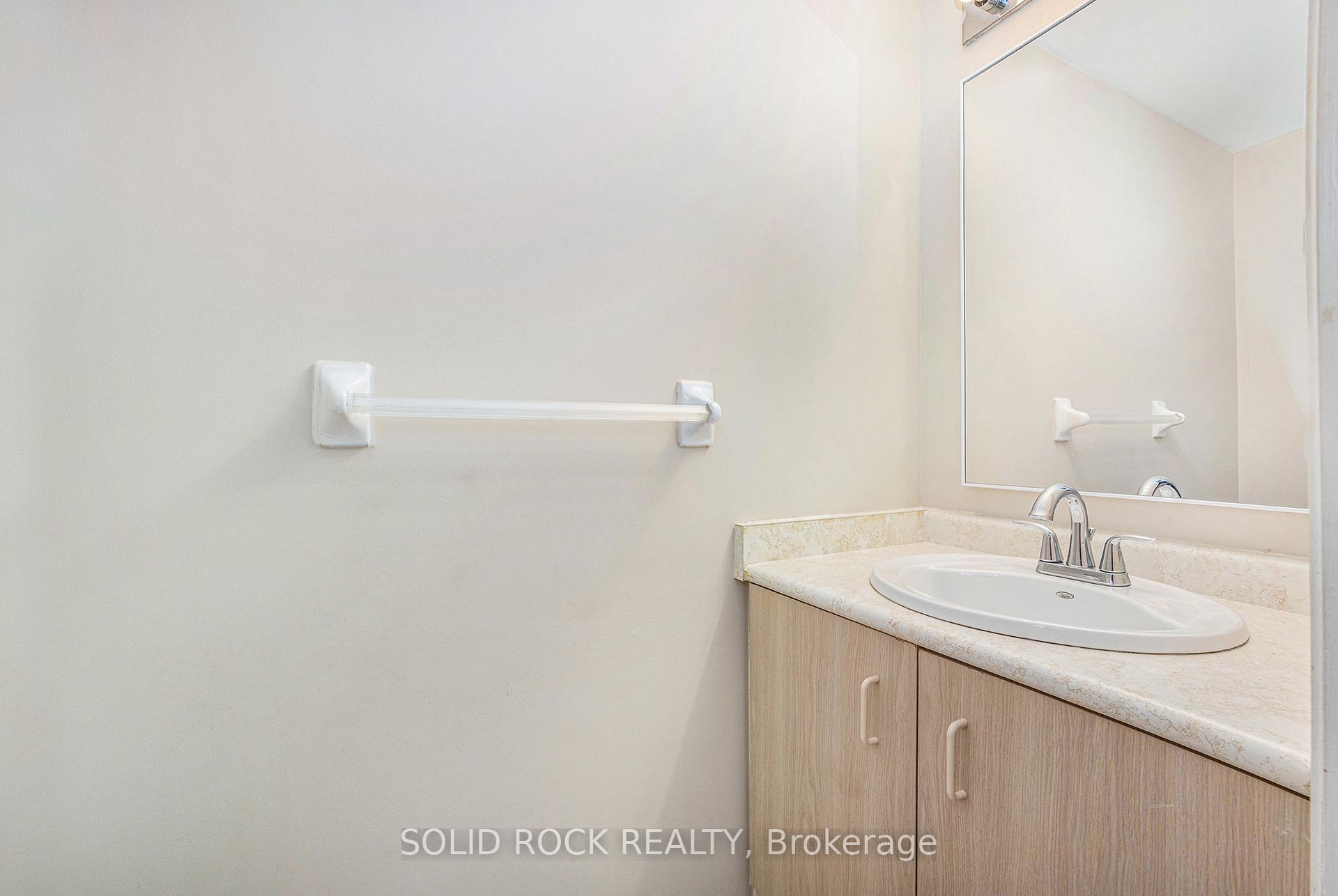 Photo 16 of 81 Royal Field Crescent, Ottawa, Barrhaven - Longfields — HOMEH