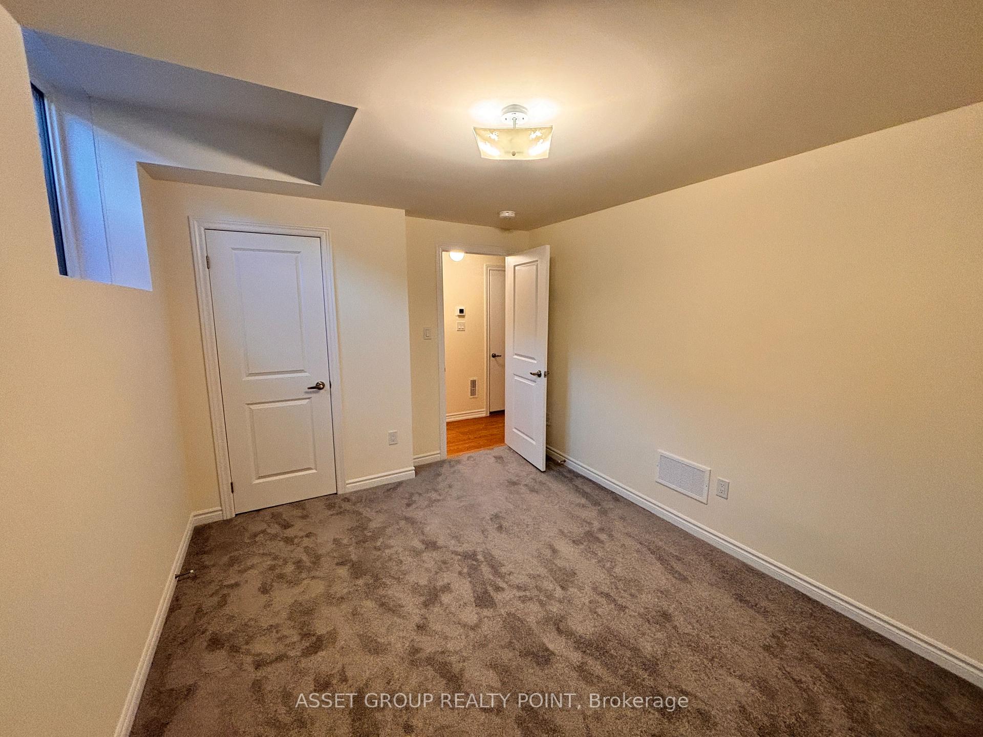 Photo 7 of 17 Durham Avenue, Barrie, Rural Barrie Southeast — HOMEH