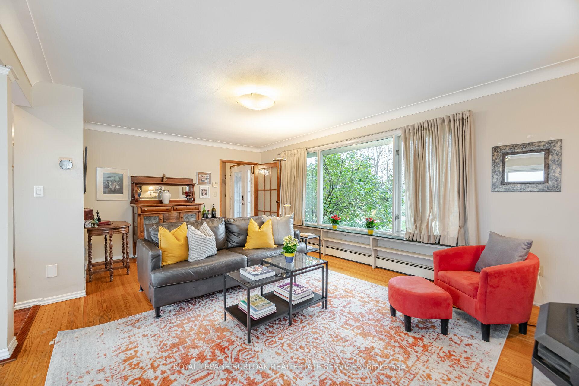 Photo 6 of 805 Ridge Road, Hamilton, Rural Stoney Creek — HOMEH