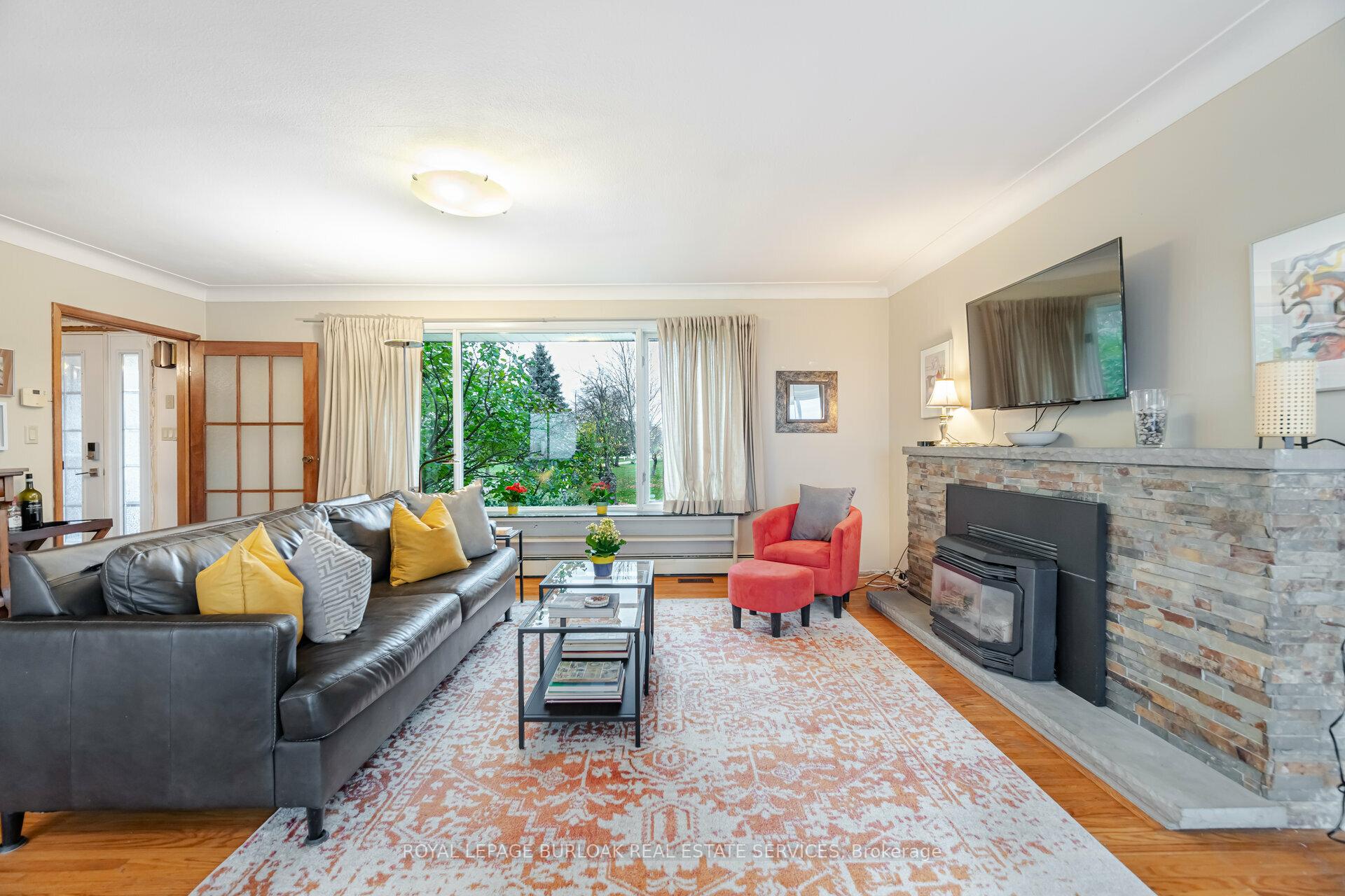 Photo 7 of 805 Ridge Road, Hamilton, Rural Stoney Creek — HOMEH