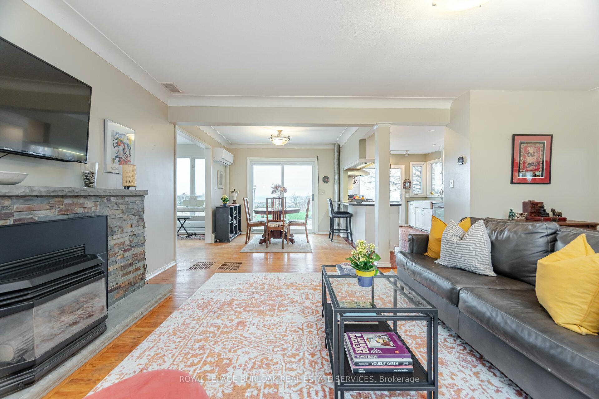 Photo 8 of 805 Ridge Road, Hamilton, Rural Stoney Creek — HOMEH