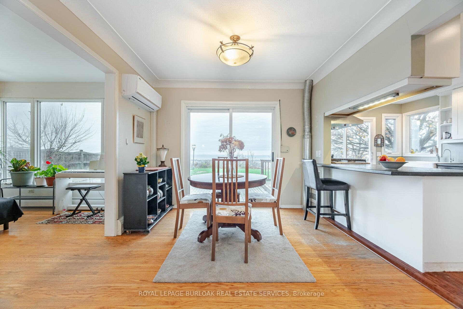 Photo 9 of 805 Ridge Road, Hamilton, Rural Stoney Creek — HOMEH