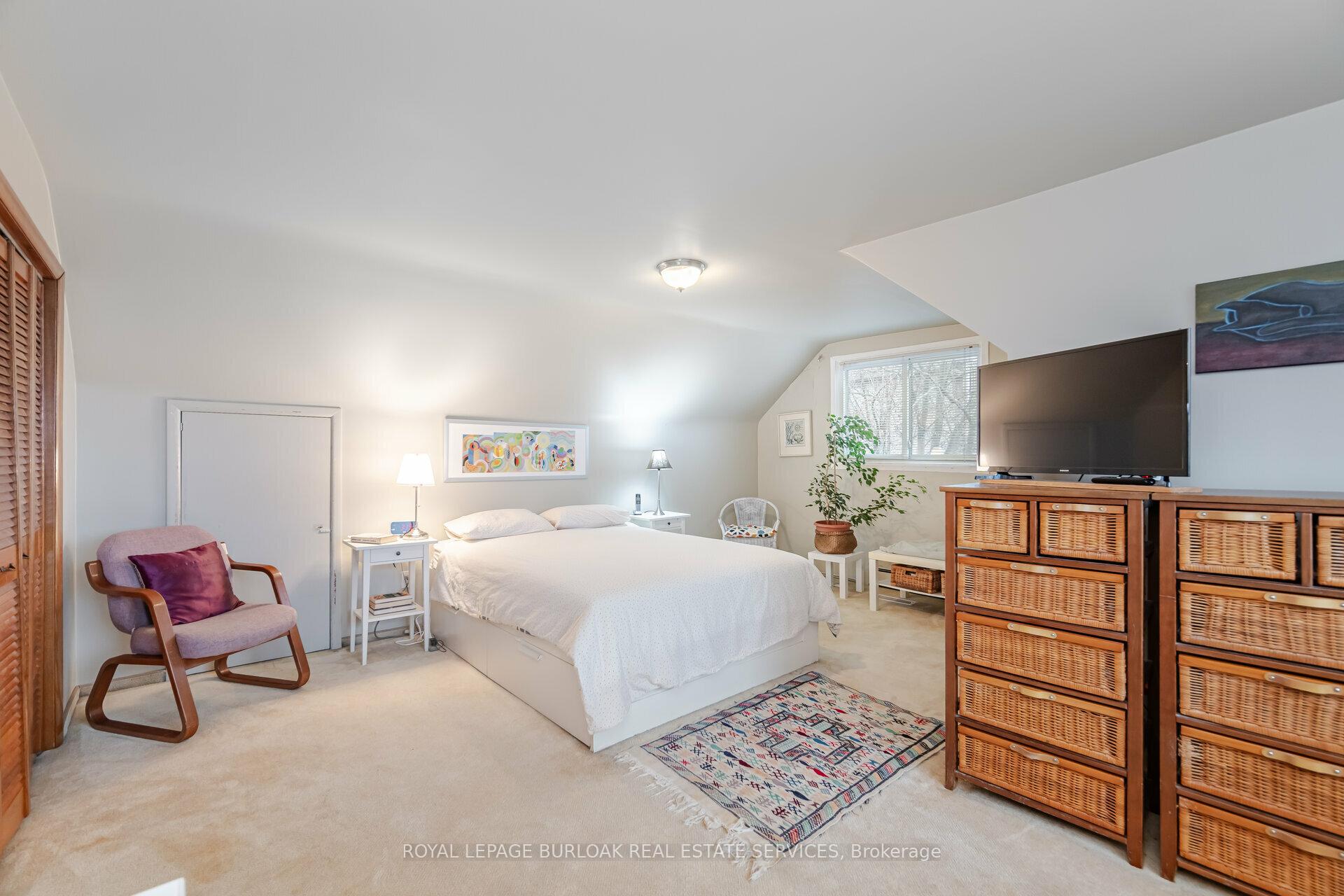 Photo 23 of 805 Ridge Road, Hamilton, Rural Stoney Creek — HOMEH