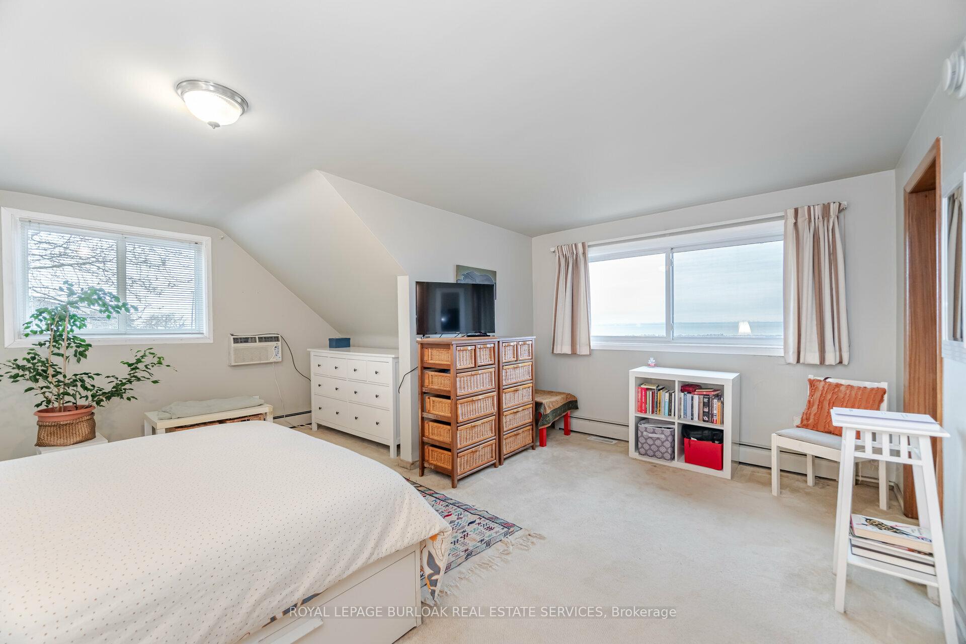 Photo 24 of 805 Ridge Road, Hamilton, Rural Stoney Creek — HOMEH