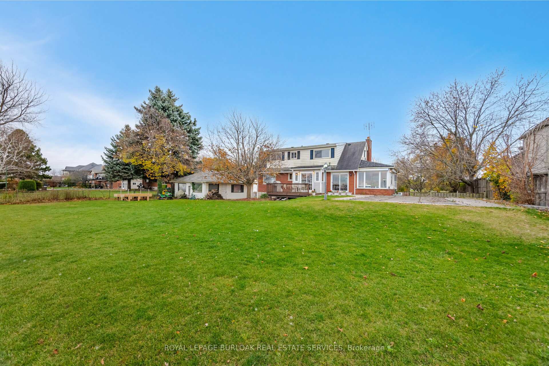Photo 33 of 805 Ridge Road, Hamilton, Rural Stoney Creek — HOMEH