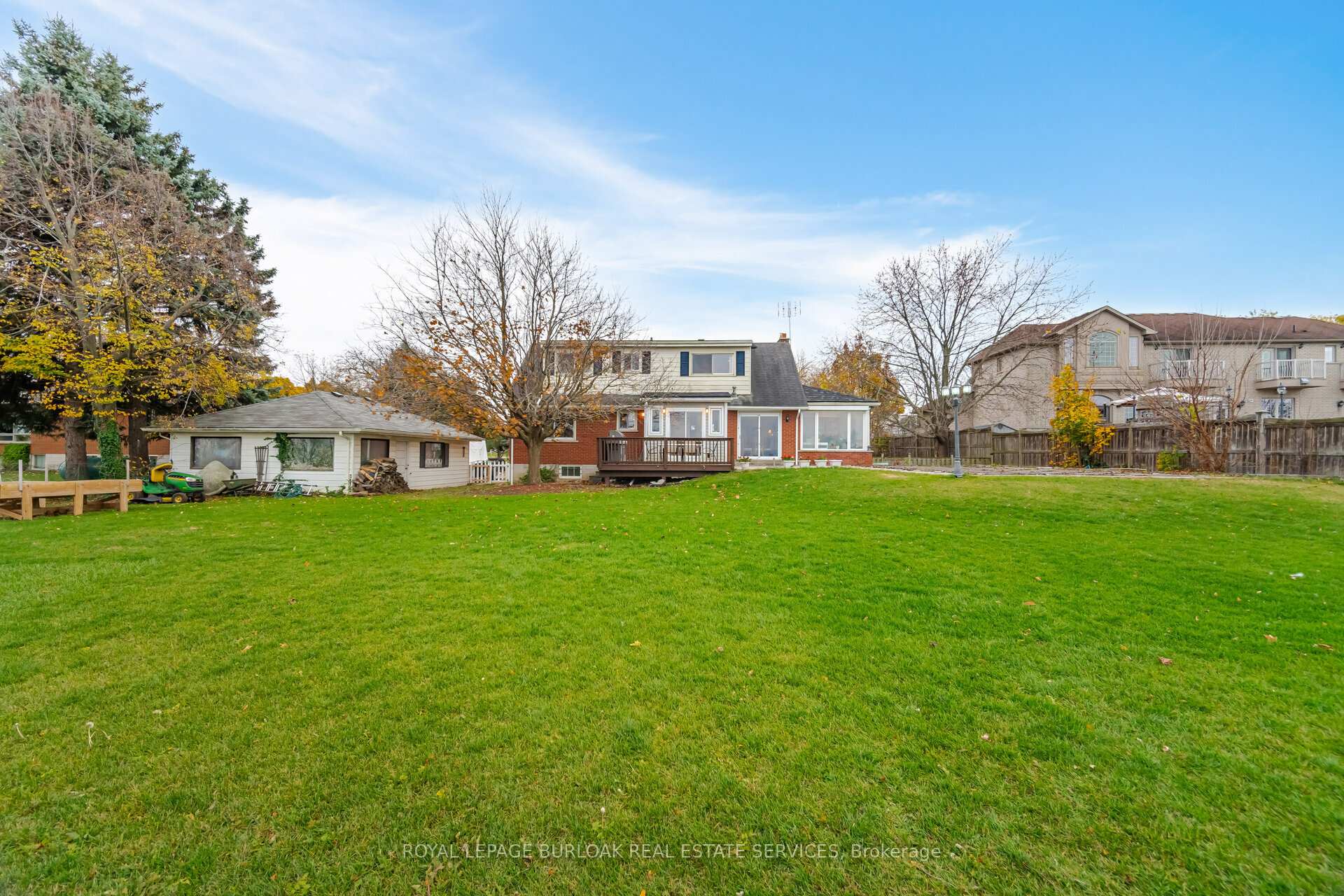 Photo 35 of 805 Ridge Road, Hamilton, Rural Stoney Creek — HOMEH